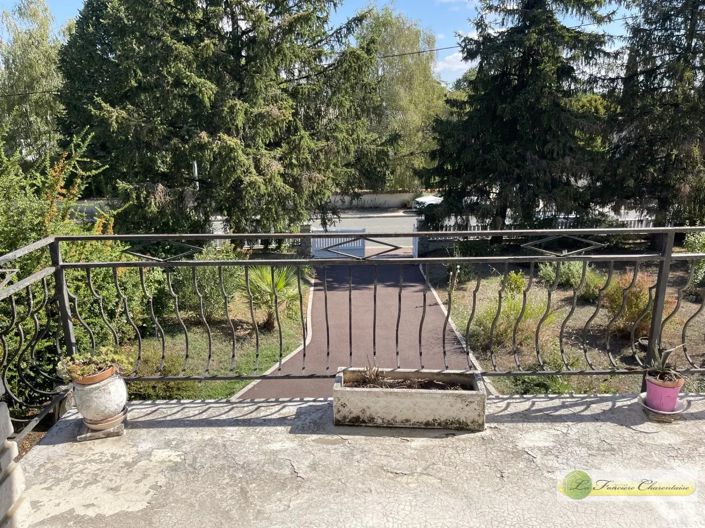 Image No.18-3 Bed House for sale