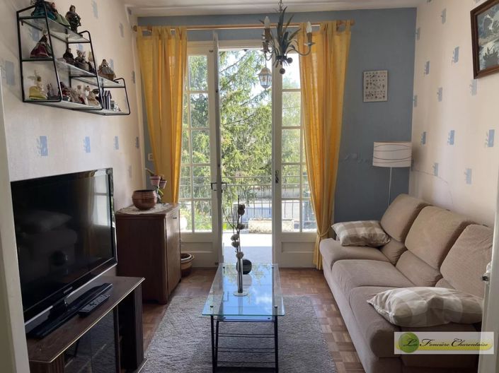Image No.6-3 Bed House for sale