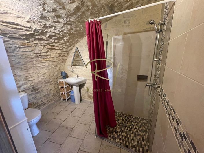 Image No.8-3 Bed House for sale