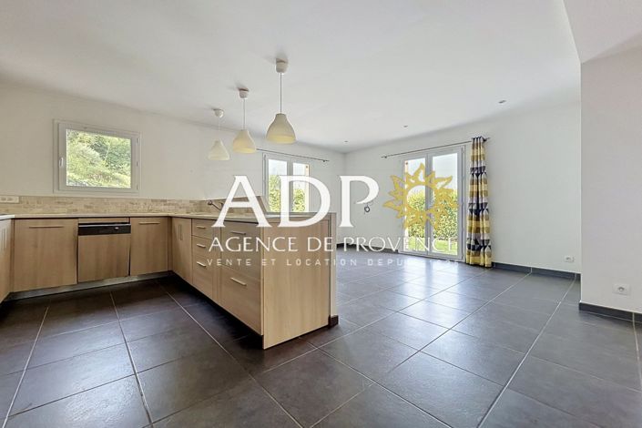 Image No.3-4 Bed House for sale