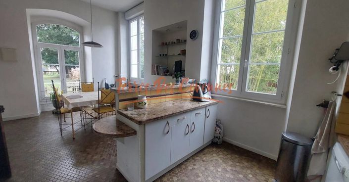 Image No.6-4 Bed House for sale