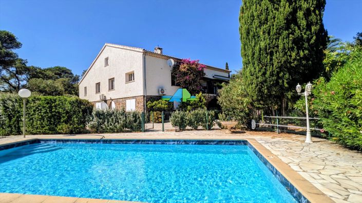 Image No.12-Maison de 6 chambres à vendre à Roquebrune-sur-Argens