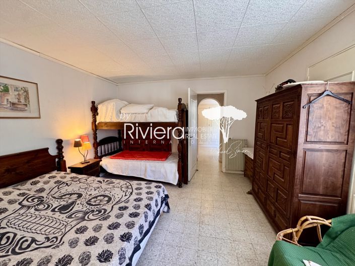 Image No.13-3 Bed House for sale