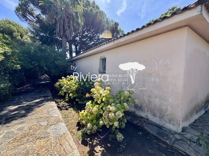 Image No.17-3 Bed House for sale
