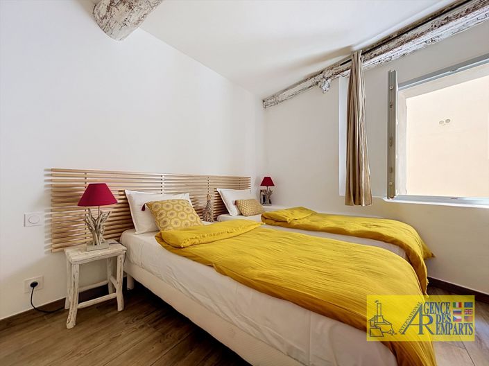 Image No.17-3 Bed House for sale