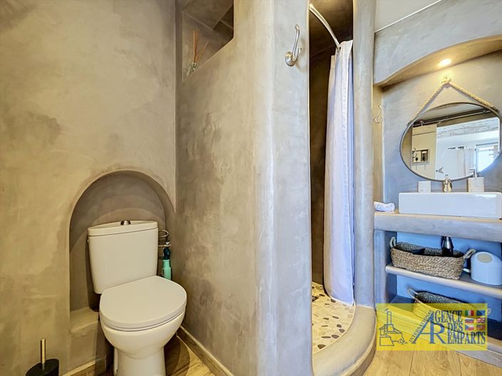 Image No.9-3 Bed House for sale