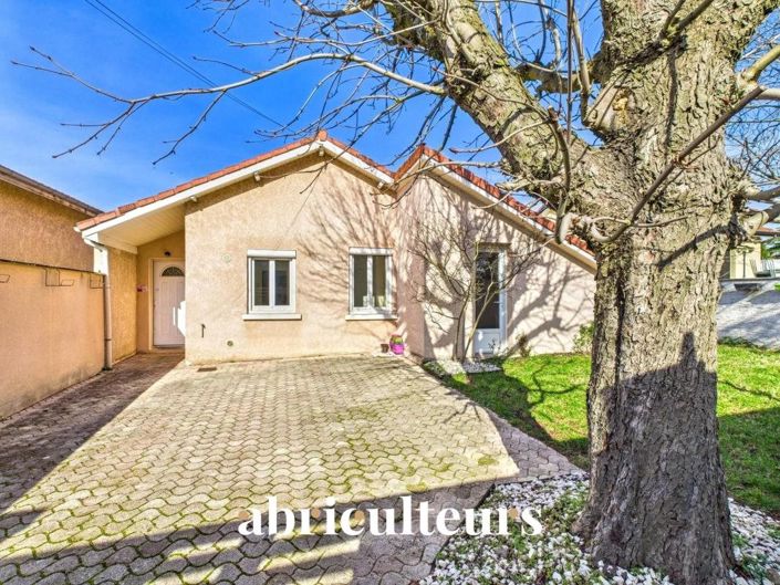 Image No.18-5 Bed House for sale