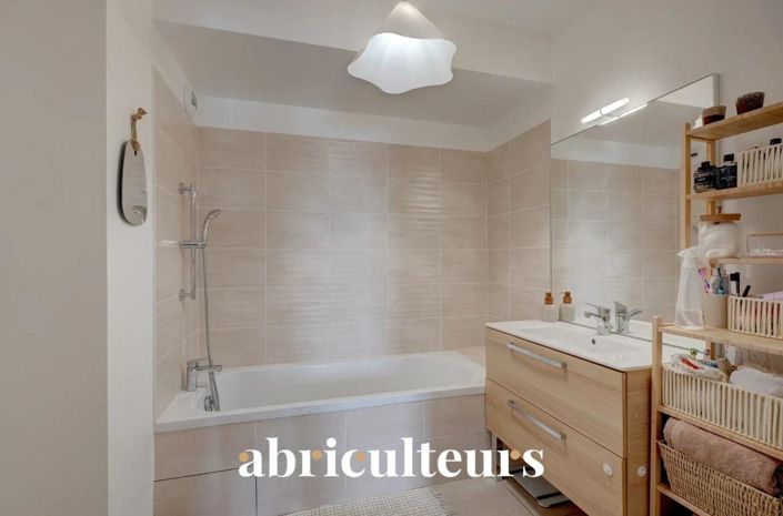 Image No.11-3 Bed Apartment for sale