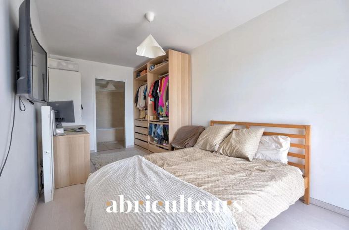 Image No.8-3 Bed Apartment for sale
