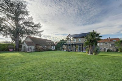 1 - Feucherolles, House