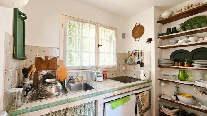 Image No.10-2 Bed House for sale