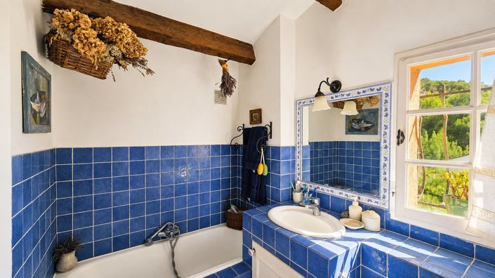 Image No.14-2 Bed House for sale