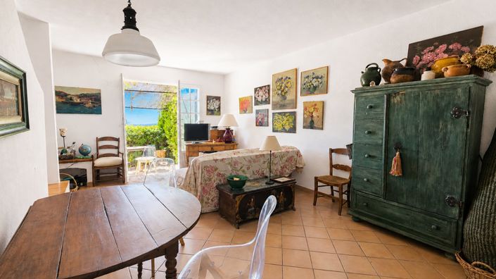 Image No.4-2 Bed House for sale
