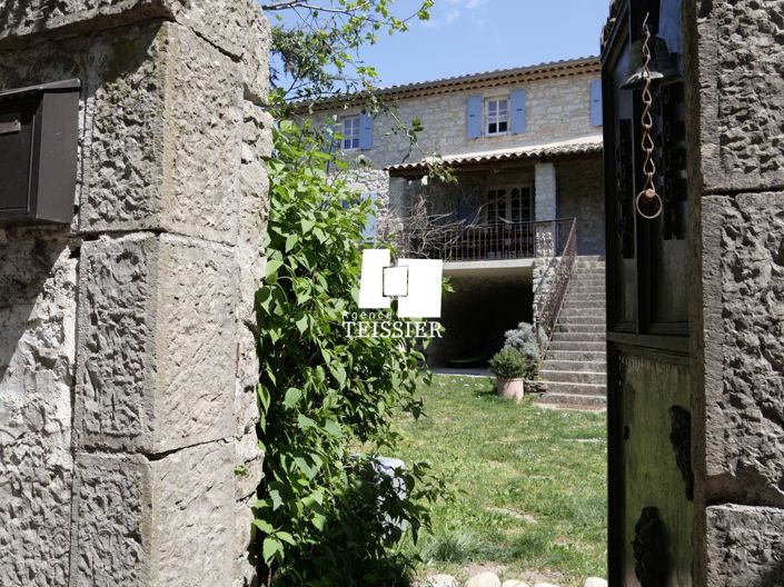 Image No.12-5 Bed Property for sale