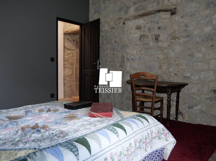 Image No.18-5 Bed Property for sale