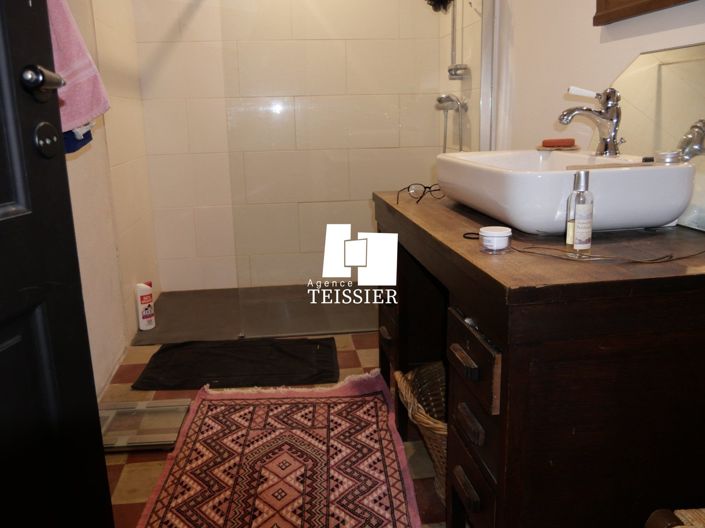 Image No.20-5 Bed Property for sale