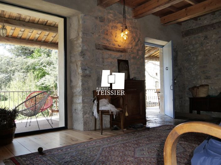 Image No.29-5 Bed Property for sale