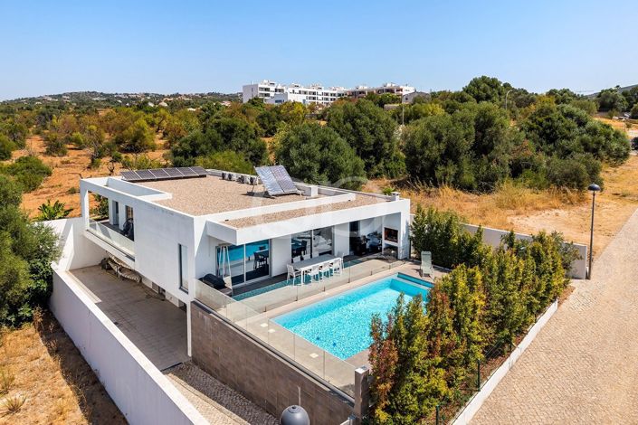 Image No.14-3 Bed House for sale