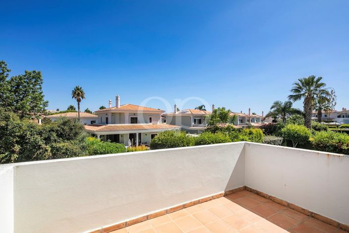 Image No.21-3 Bed House for sale
