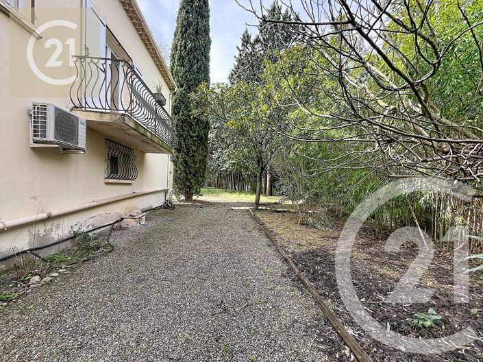 Image No.16-4 Bed House for sale