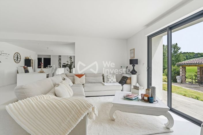 Image No.2-House for sale