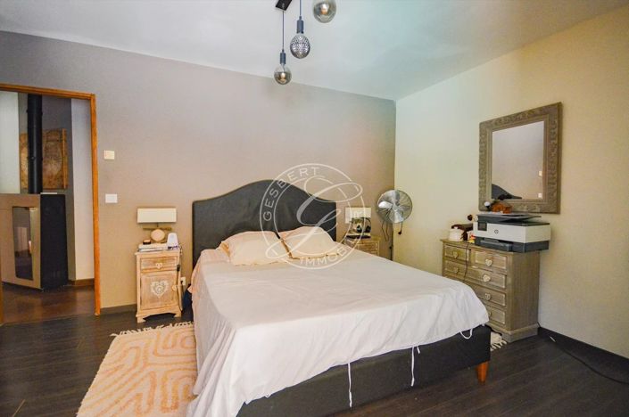 Image No.16-4 Bed House for sale