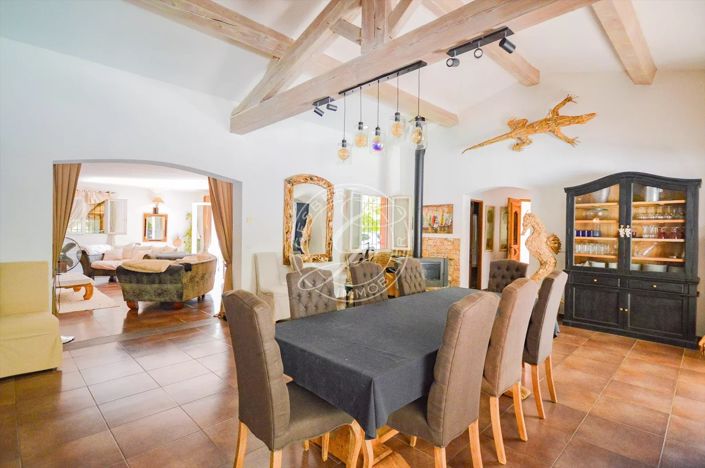 Image No.6-4 Bed House for sale