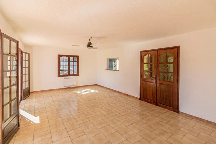 Image No.3-3 Bed House for sale