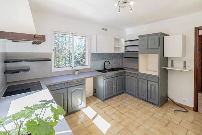 Image No.4-3 Bed House for sale