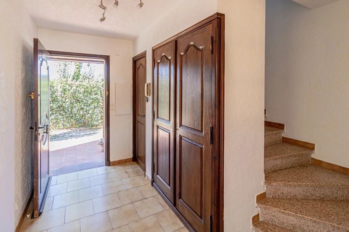 Image No.9-3 Bed House for sale
