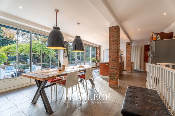 Image No.17-7 Bed House for sale