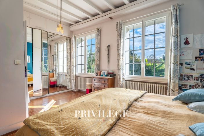 Image No.26-7 Bed House for sale