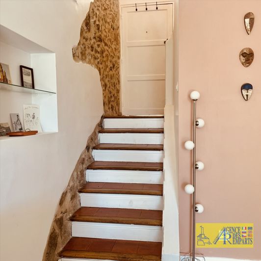 Image No.12-2 Bed House for sale