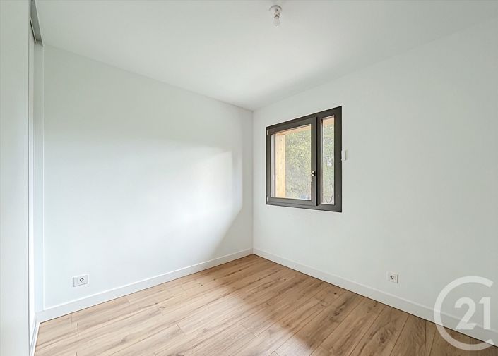 Image No.8-3 Bed Apartment for sale