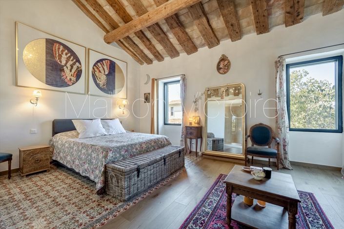 Image No.16-6 Bed House for sale