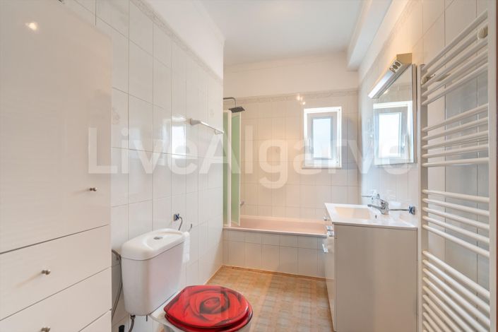 Image No.28-2 Bed Apartment for sale
