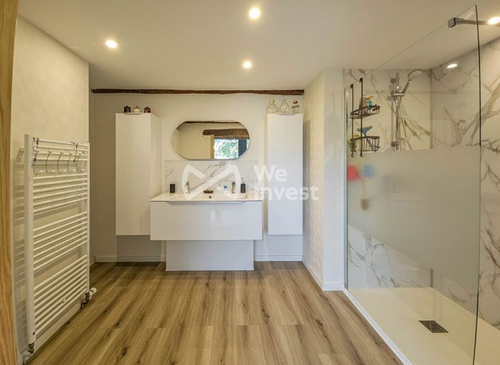 Image No.20-6 Bed House for sale