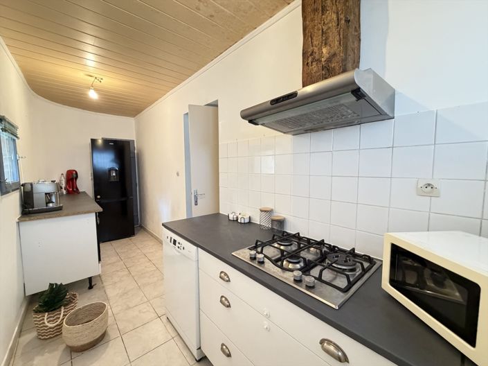 Image No.16-5 Bed House for sale