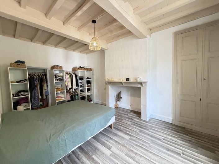Image No.18-5 Bed House for sale
