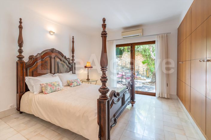 Image No.11-7 Bed House for sale