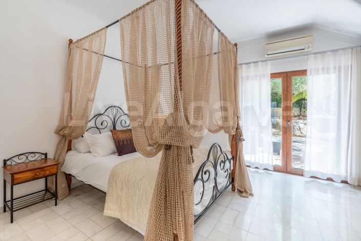 Image No.28-7 Bed House for sale