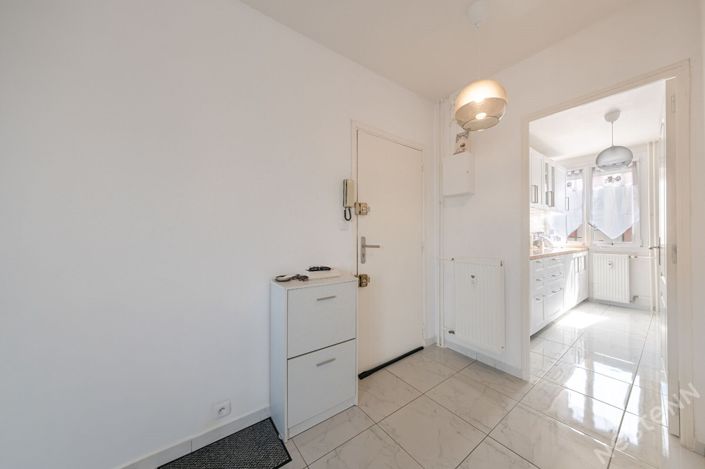 Image No.10-3 Bed Apartment for sale