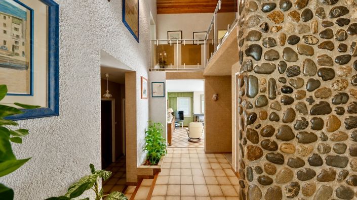 Image No.4-5 Bed House for sale