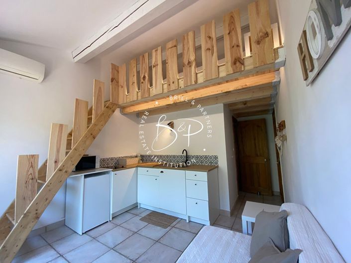 Image No.18-4 Bed House for sale