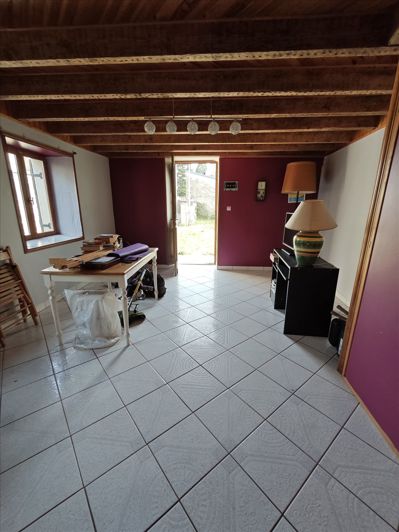 Image No.5-2 Bed House for sale