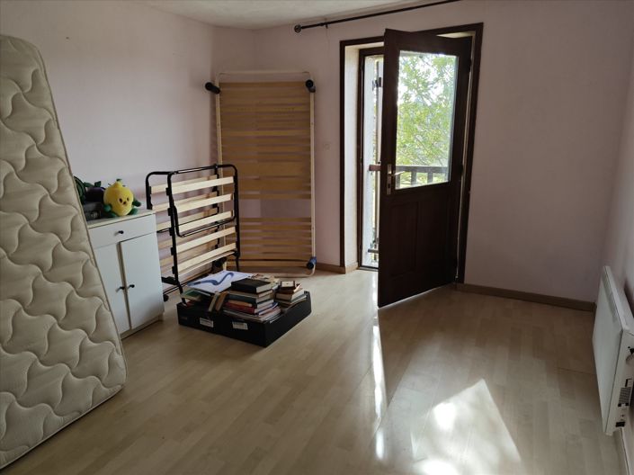 Image No.8-2 Bed House for sale