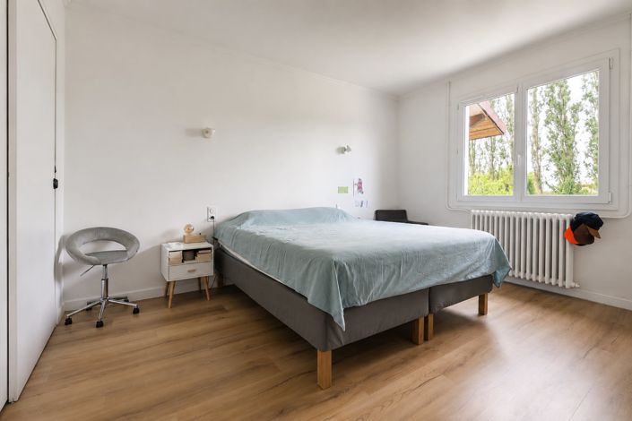 Image No.19-4 Bed House for sale
