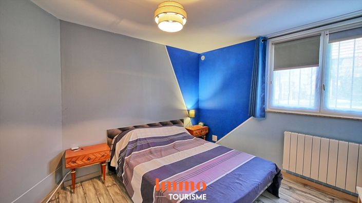 Image No.21-8 Bed House for sale