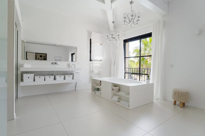 Image No.23-4 Bed House for sale