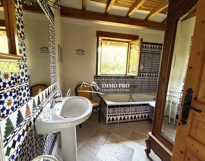 Image No.10-8 Bed House for sale